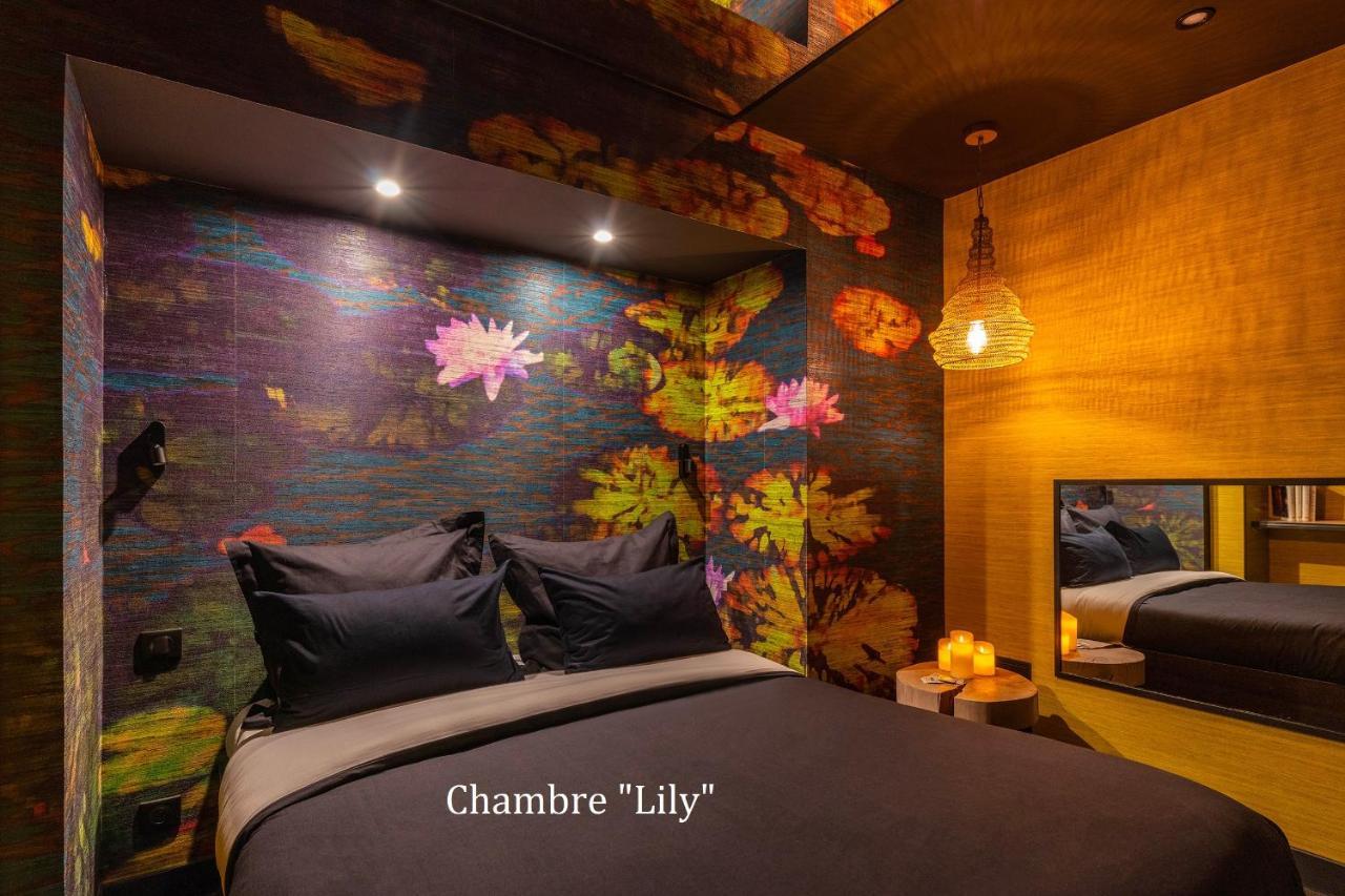 Love Hotel Avec Nuit Insolite Au Dandy Et Jacuzzi Privatise (Adults Only) Paris Exterior photo
